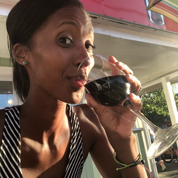 Meet your Posher, Jessyca - Picture 3 of 5